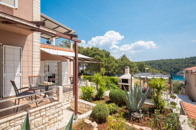 Außen, Apartmani Babić Otok Brač