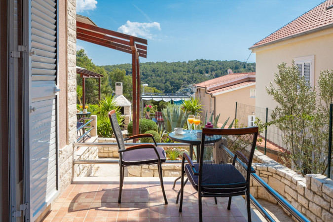 Außen, Apartmani Babić Otok Brač