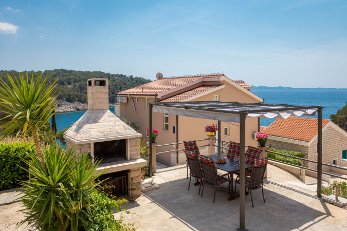 Außen, Apartmani Babić Otok Brač