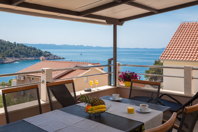 Außen, Apartmani Babić Otok Brač