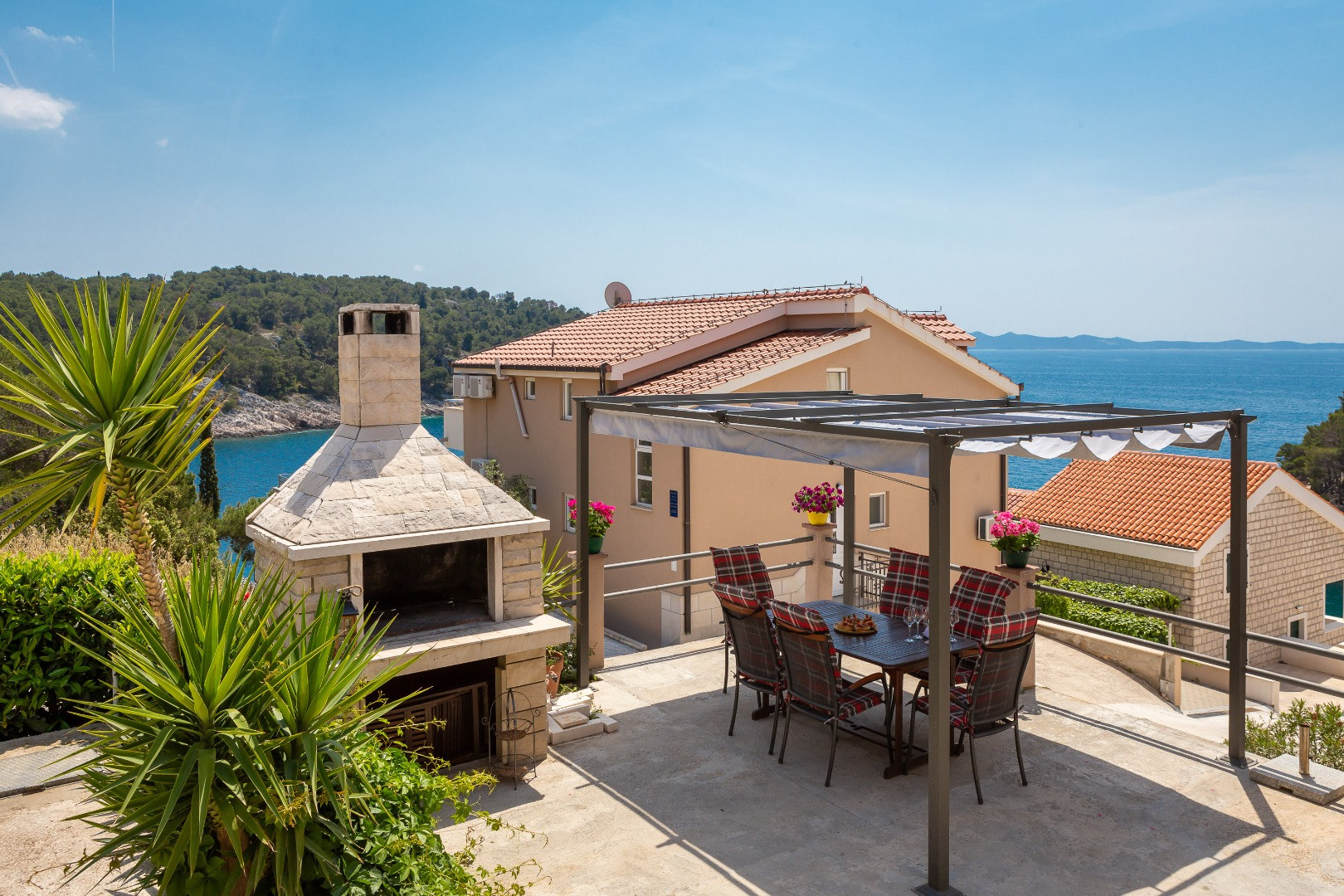 Apartments Babic on Brac island - WELCOME TO OUR LITTLE PARADISE!, Apartmani Babić Otok Brač